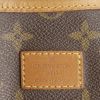 Borsa a tracolla Louis Vuitton Saumur modello grande in tela monogram cerata e pelle naturale - Detail D4 thumbnail