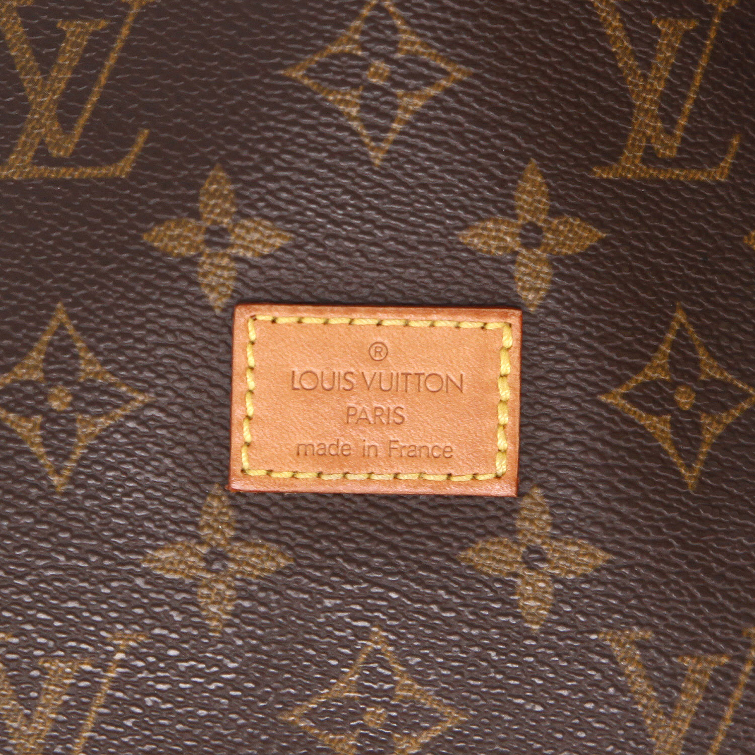 Louis Vuitton  Saumur small model  shoulder bag  in brown monogram canvas  and natural leather - Detail D2