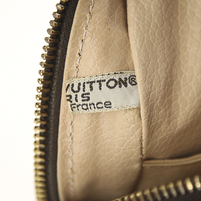 Louis Vuitton Toiletry toilet set in monogram canvas - Detail D3