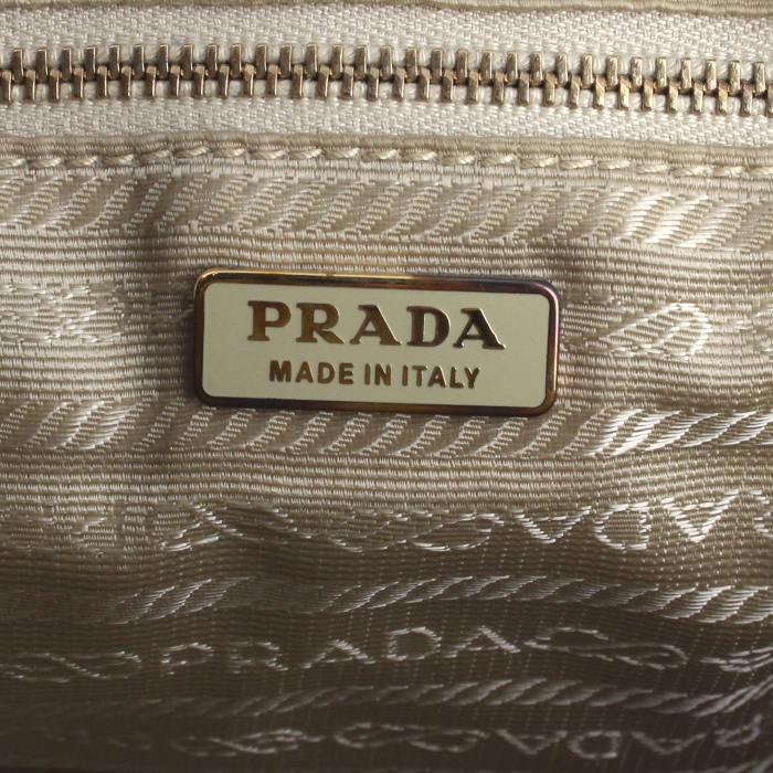 Prada handbag in brown leather and beige piping - Detail D3