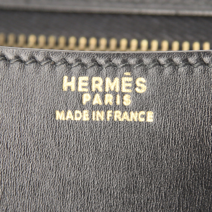 Hermes Constance bag worn on the shoulder or carried in the hand in black box leather - Detail D4
