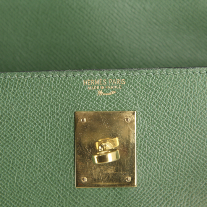 Hermes Kelly 32 cm handbag in green epsom leather - Detail D4