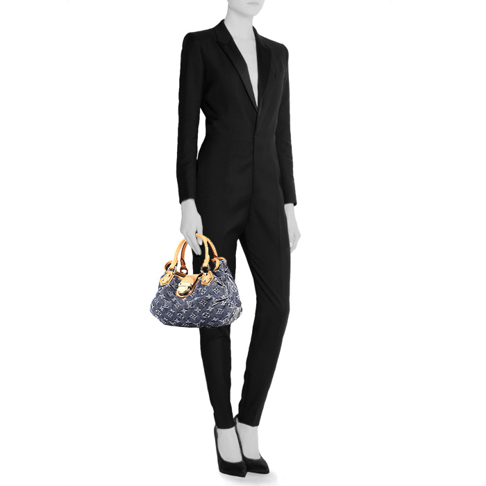 Louis Vuitton Pleaty handbag in monogram denim canvas and natural leather - Detail D1