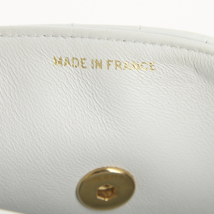 Chanel Vintage handbag in green leather - Detail D3