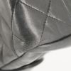 Bolso para llevar al hombro o en la mano Chanel Grand Shopping en cuero acolchado negro - Detail D5 thumbnail