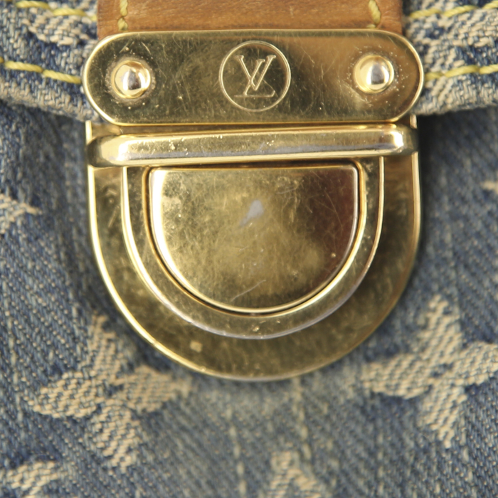 Bolso de mano Louis Vuitton Pleaty en lona denim Monogram y cuero natural - Detail D4