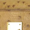 Bolso de mano Hermes Kelly 35 cm en avestruz color oro - Detail D4 thumbnail