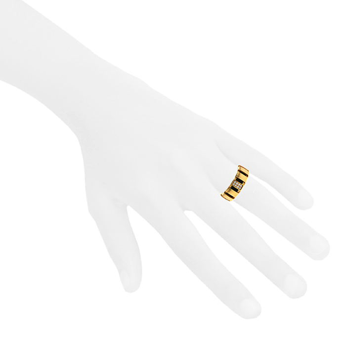 Bague Chaumet Class One moyen modèle en or jaune,  diamants et caoutchouc noir - Detail D1