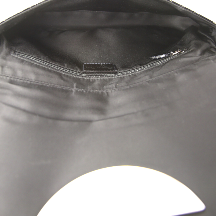 Bolso de mano Dior Dior Malice modelo pequeño en charol negro - Detail D2