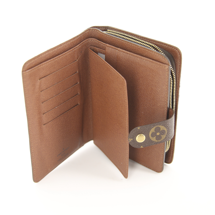 Louis Vuitton wallet in monogram canvas - Detail D2