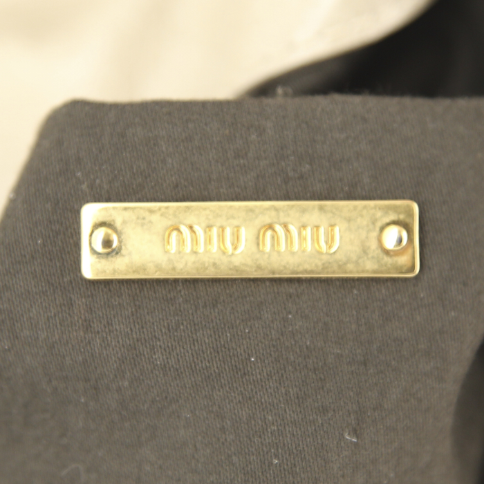 Miu Miu Vitello small model shoulder bag in beige leather - Detail D4
