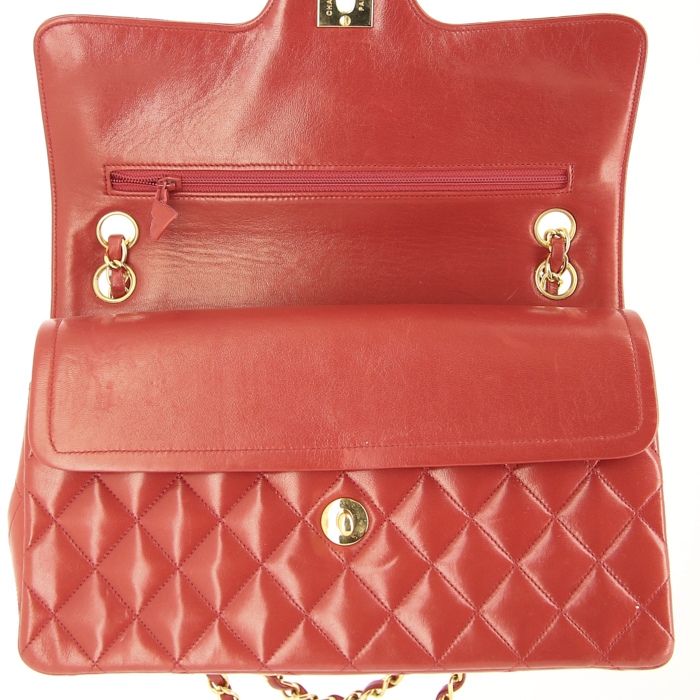 Chanel Vintage handbag in red quilted leather - Detail D5