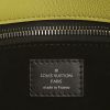 Bolso de mano Louis Vuitton en cuero amarillo Lime y marrón chocolate y terciopelo amarillo Lime - Detail D3 thumbnail