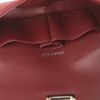 Bolso de mano Chanel East West en lona acolchada roja y charol rojo - Detail D2 thumbnail