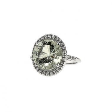 Sortija Mauboussin Vraiment Toi en oro blanco y diamantes y en cuarzo verde