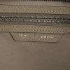 Celine Luggage Shoulder handbag in beige grained leather - Detail D3 thumbnail