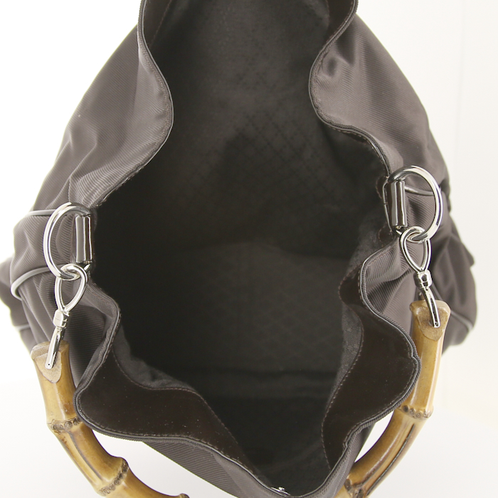 Borsa da spalla o a mano Gucci Bamboo in tela marrone scuro e pelle lucida marrone scuro - Detail D2