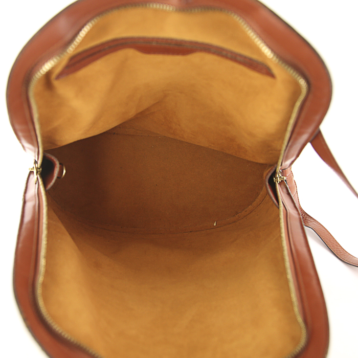 Louis Vuitton Gobelins - Backpack backpack in brown epi leather - Detail D2