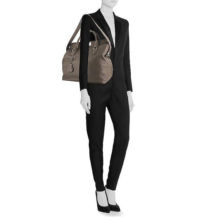 Hermes Tool Box large model weekend bag in grey Graphite Swift leather - Detail D1
