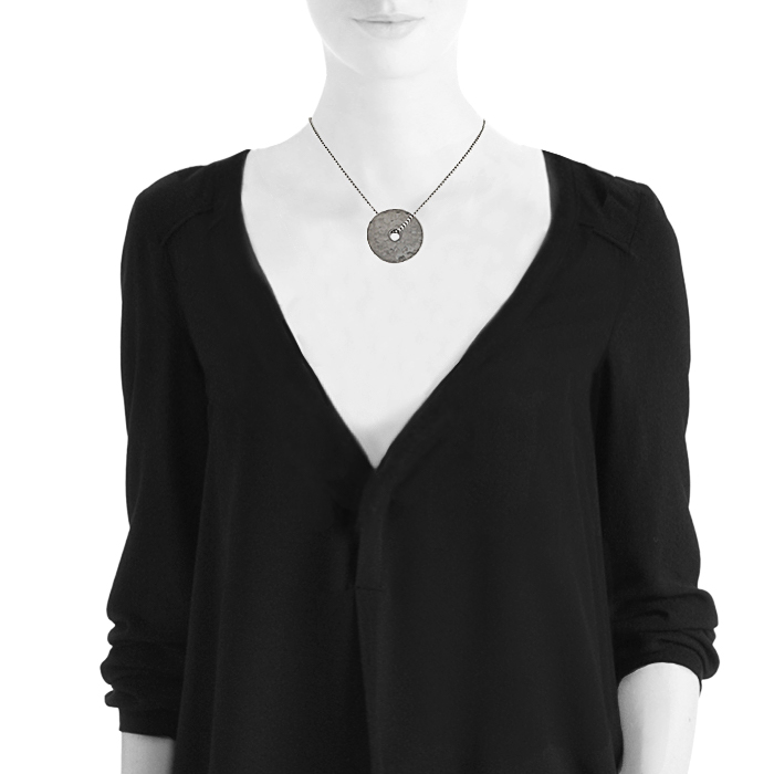 Collar Dinh Van Pi Chinois modelo grande en plata - Detail D1