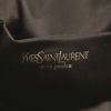 Bolso de mano Yves Saint Laurent Muse modelo pequeño en cuero dorado - Detail D3 thumbnail