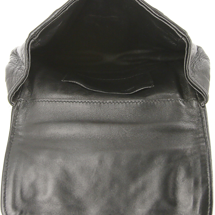 Sac bandoulière Chloé Elsie en cuir noir et velours noir - Detail D3