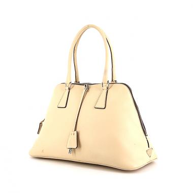 Bolso de mano Prada en cuero beige