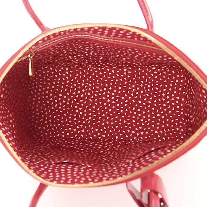 Louis Vuitton Lockit medium model handbag in red and white patent leather - Detail D2