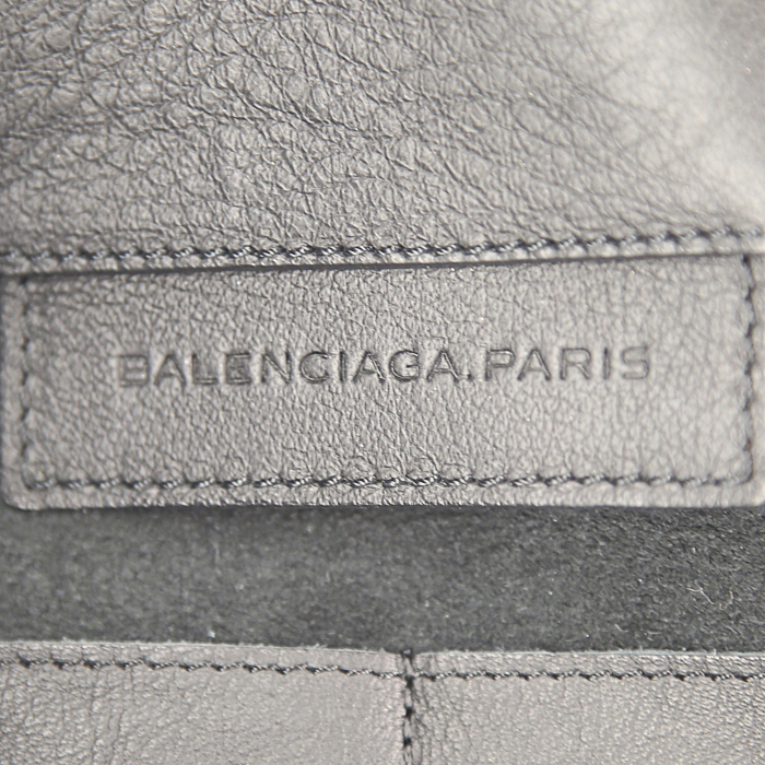 Bolso Cabás Balenciaga Papier A4 modelo grande en cuero negro - Detail D3