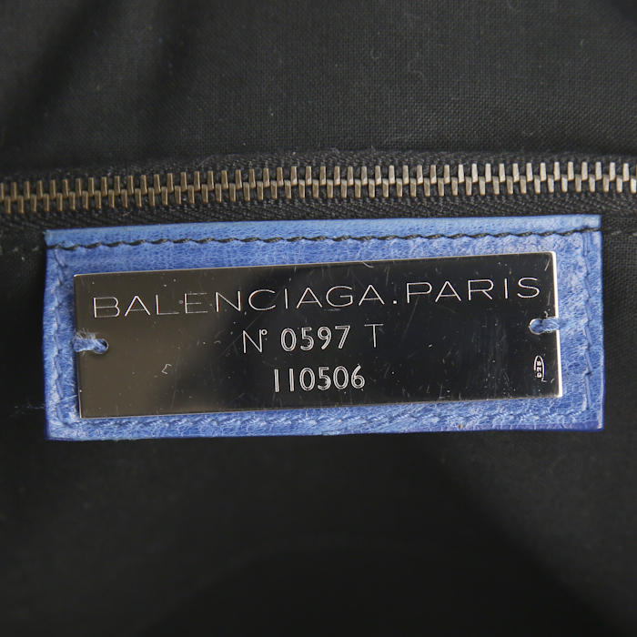 Borsa weekend Balenciaga Classic City XL in pelle invecchiata blu elettrico - Detail D3