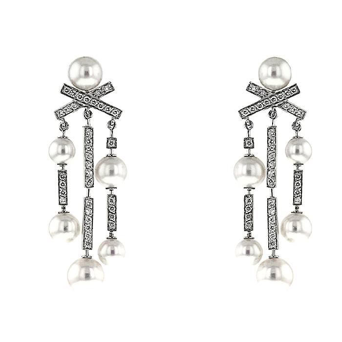 cc earrings chanel