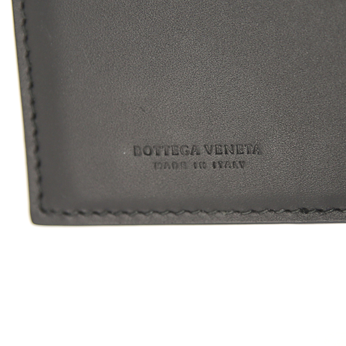Bottega Veneta wallet in black intrecciato leather - Detail D4