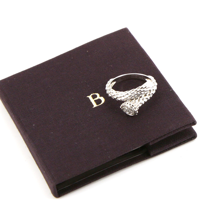 Anello Boucheron Serpent Bohème modello piccolo in oro bianco e diamanti - Detail D2