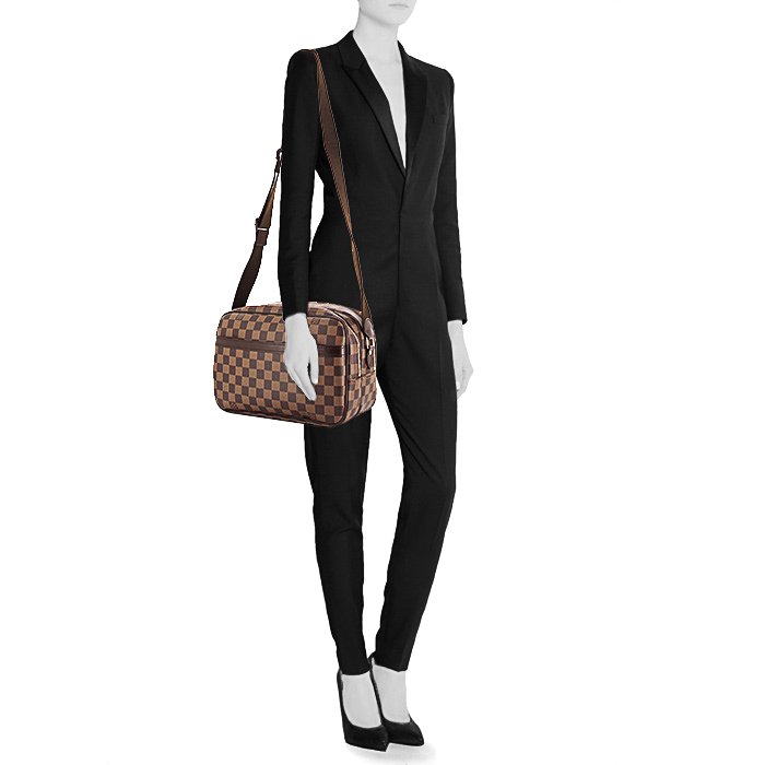 Sac bandoulière Louis Vuitton Reporter petit modèle en toile damier et cuir marron - Detail D1