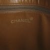 Bolso de mano Chanel Petit Shopping en cuero acolchado marrón - Detail D3 thumbnail