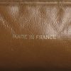 Bolso de mano Chanel Petit Shopping en cuero acolchado marrón - Detail D4 thumbnail