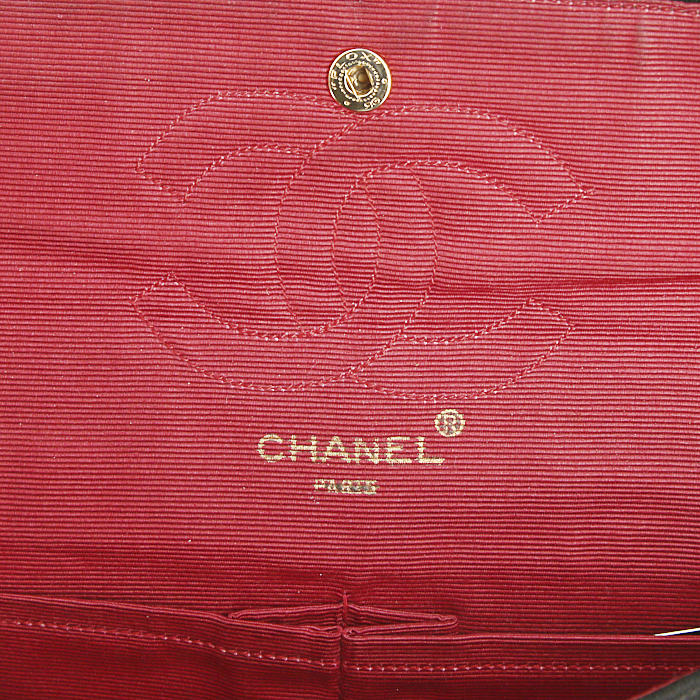 Chanel Timeless shoulder bag in black quilted canvas - Detail D4