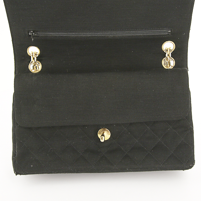 Borsa a tracolla Chanel Timeless in tela trapuntata nera - Detail D5