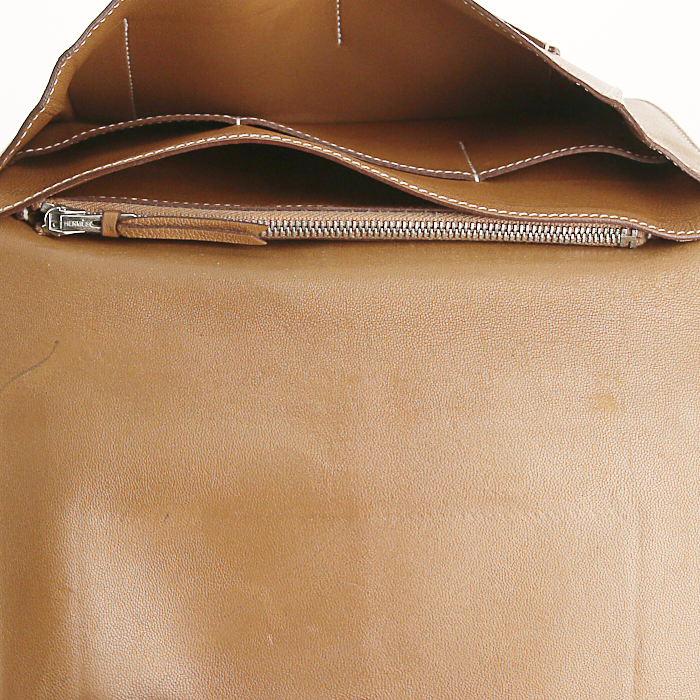 Portefeuille Hermes Dogon - Pocket Hand en cuir Swift gold - Detail D2