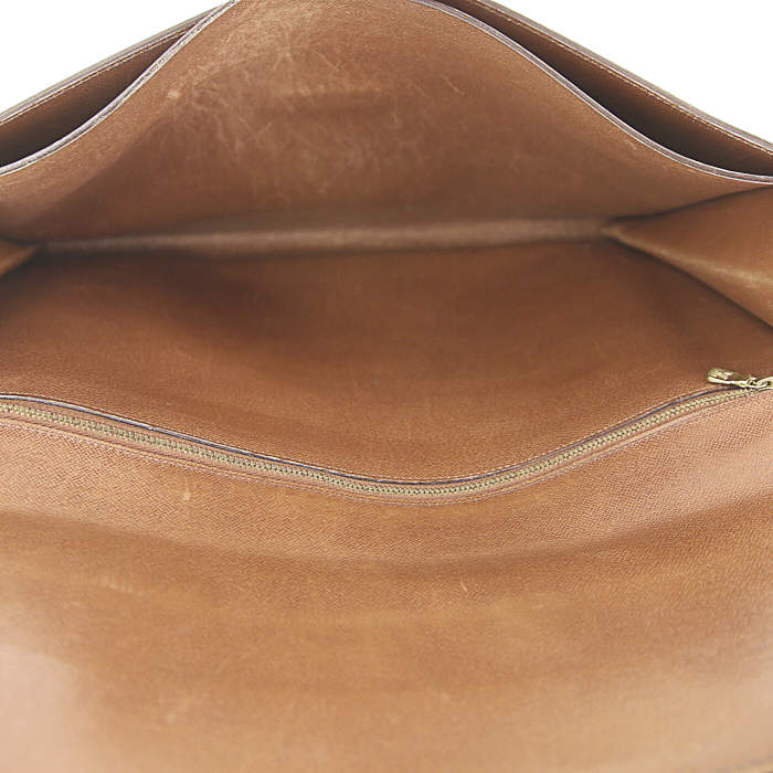 Porte-documents Louis Vuitton en toile monogram et cuir marron - Detail D2