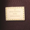Bolso de mano Louis Vuitton Favorite en lona Monogram marrón y cuero natural - Detail D4 thumbnail