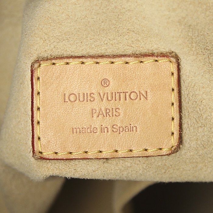 Louis Vuitton Artsy medium model handbag in brown monogram canvas and natural leather - Detail D3