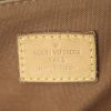 Borsa a tracolla Louis Vuitton District modello grande in tela monogram cerata e tela marrone - Detail D3 thumbnail