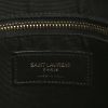 Bolso de mano Saint Laurent Sac de jour modelo grande en cuero granulado negro - Detail D3 thumbnail
