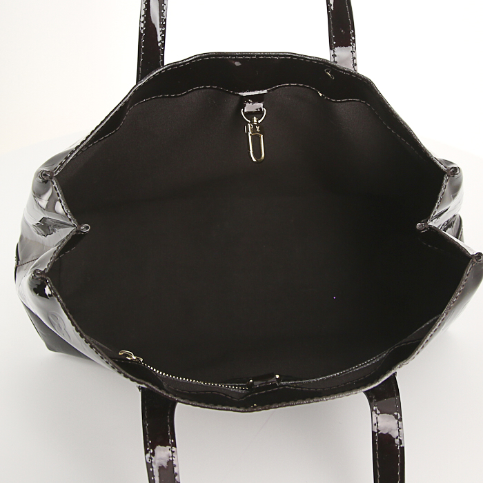 Borsa Louis Vuitton Wilshire in pelle verniciata monogram viola - Detail D2