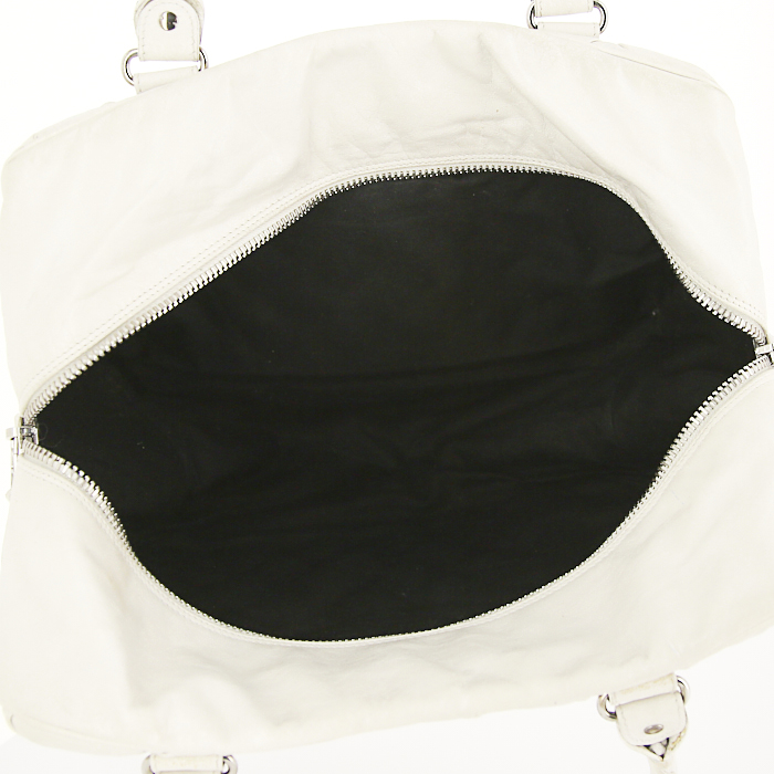 Balenciaga handbag in white quilted leather - Detail D2