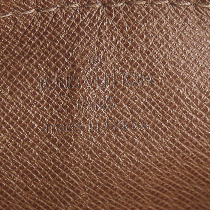 Louis Vuitton Papillon handbag in brown monogram canvas and natural leather - Detail D3
