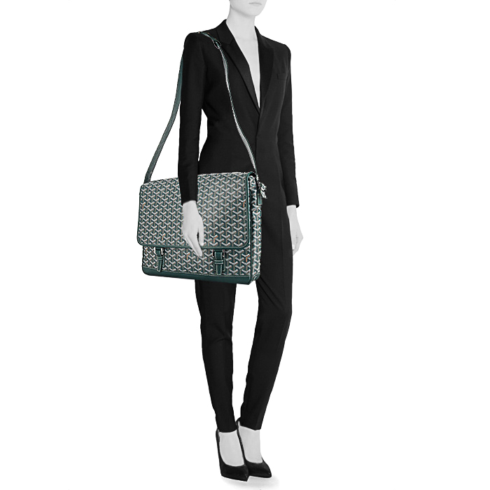 Goyard Belvedère large model shoulder bag in green monogram canvas and green leather - Detail D1