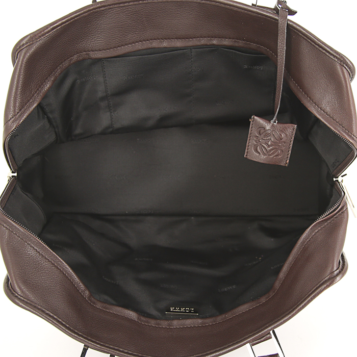 Loewe Amazona handbag in brown grained leather - Detail D2