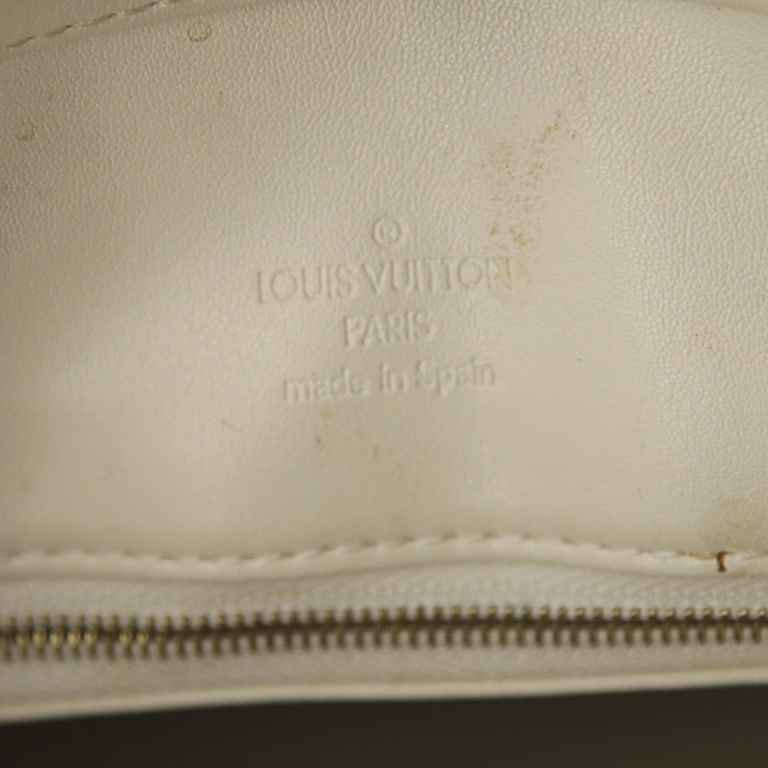 Bolso de mano Louis Vuitton Houston en charol Monogram blanquecino y cuero natural - Detail D3